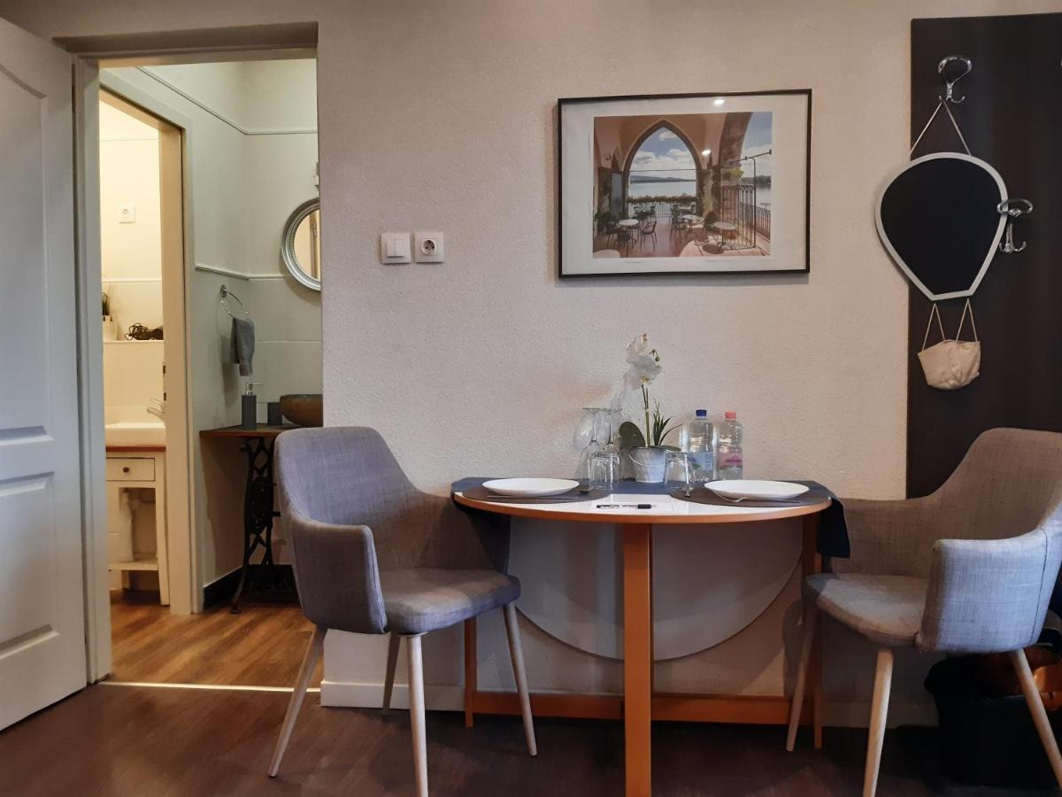 Ady Apartman Tata Exterior photo